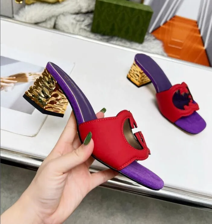 2021 slipper Luxury designer leather ladies sandals summer flat shoes fashion beach women slippers letter drag 35-42