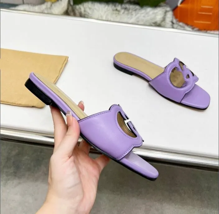 2021 slipper Luxury designer leather ladies sandals summer flat shoes fashion beach women slippers letter drag 35-42