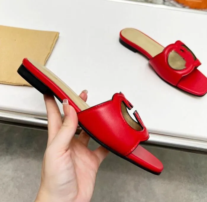 2021 slipper Luxury designer leather ladies sandals summer flat shoes fashion beach women slippers letter drag 35-42
