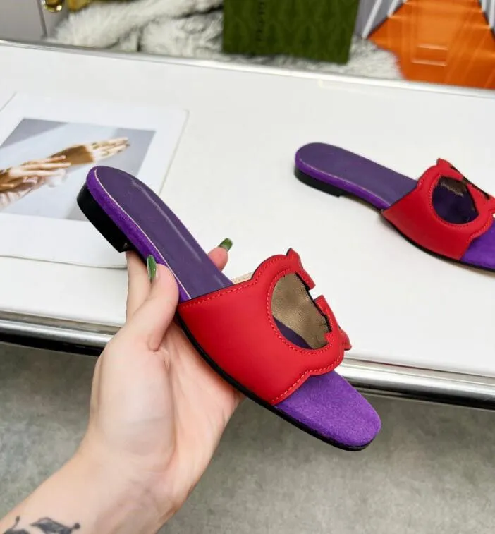 2021 slipper Luxury designer leather ladies sandals summer flat shoes fashion beach women slippers letter drag 35-42