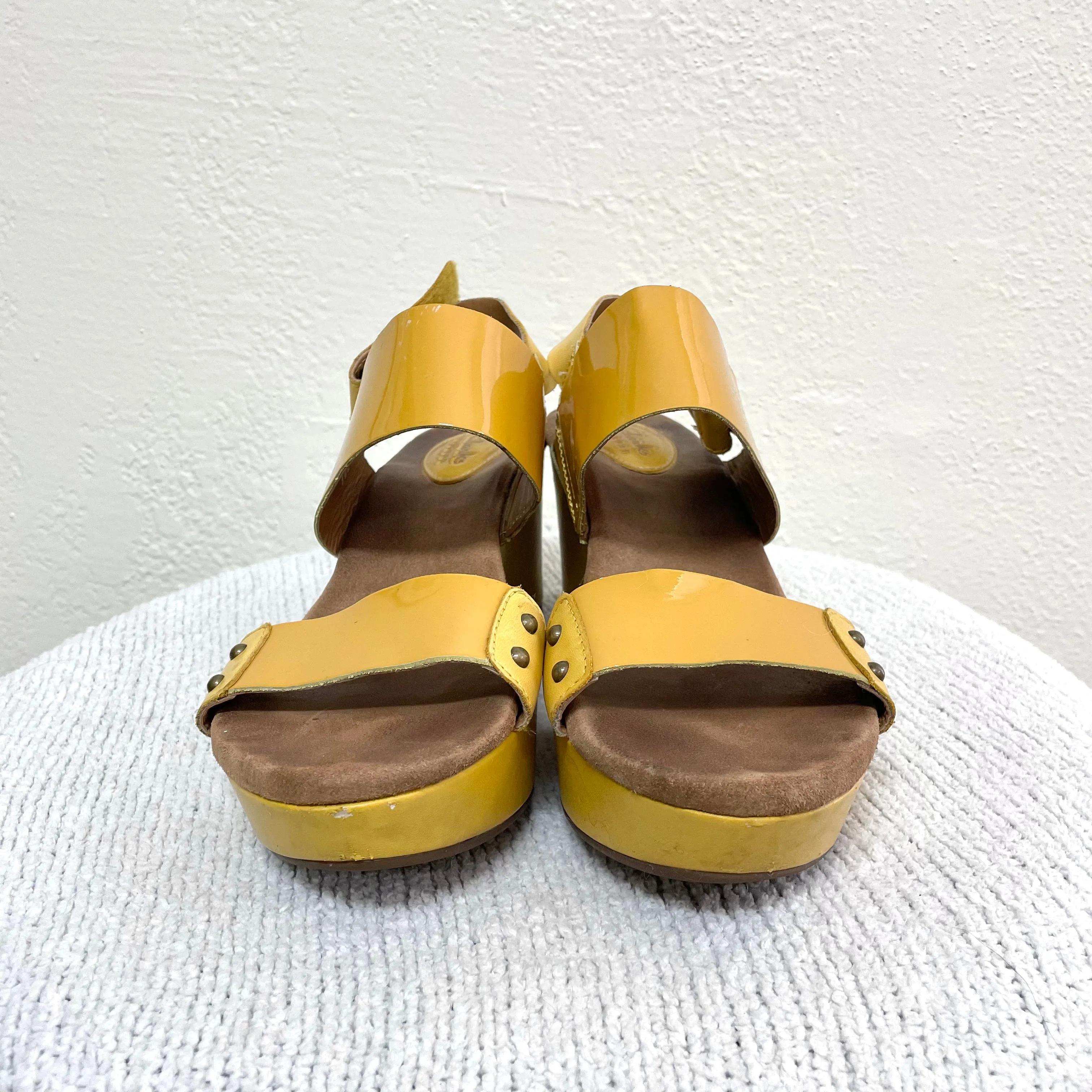 Bold Leather Sandals