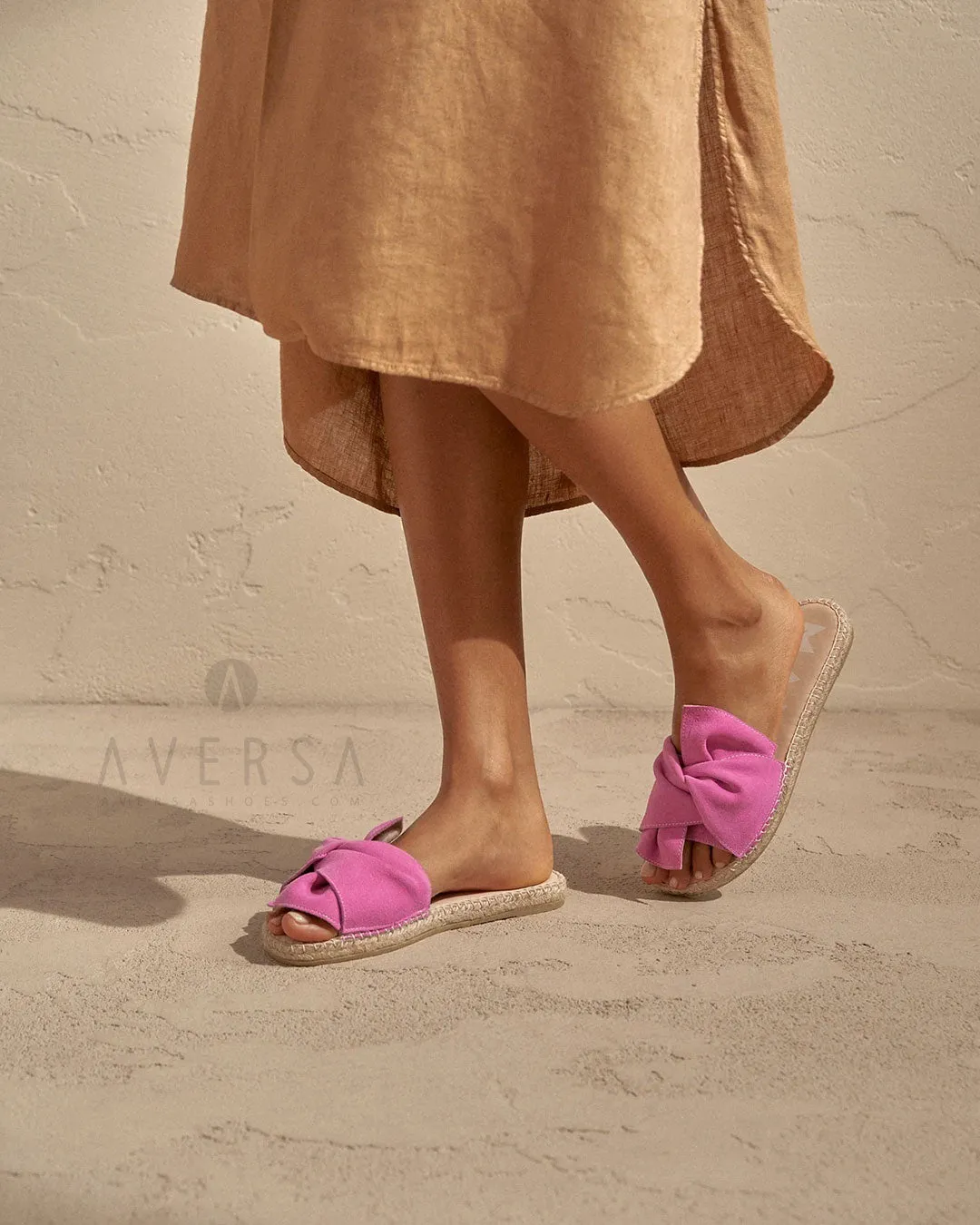 Manebì Sandals with knot bold pink