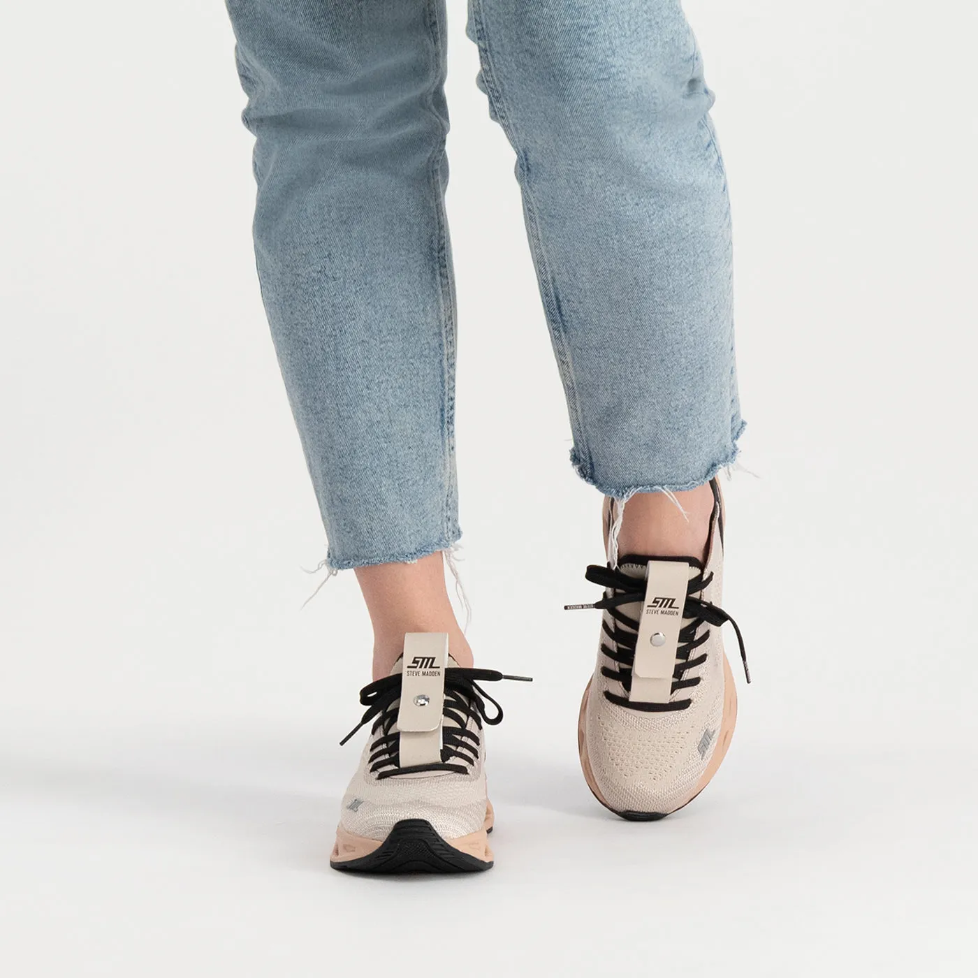Surge 1 Trainer BLK/BLUSH