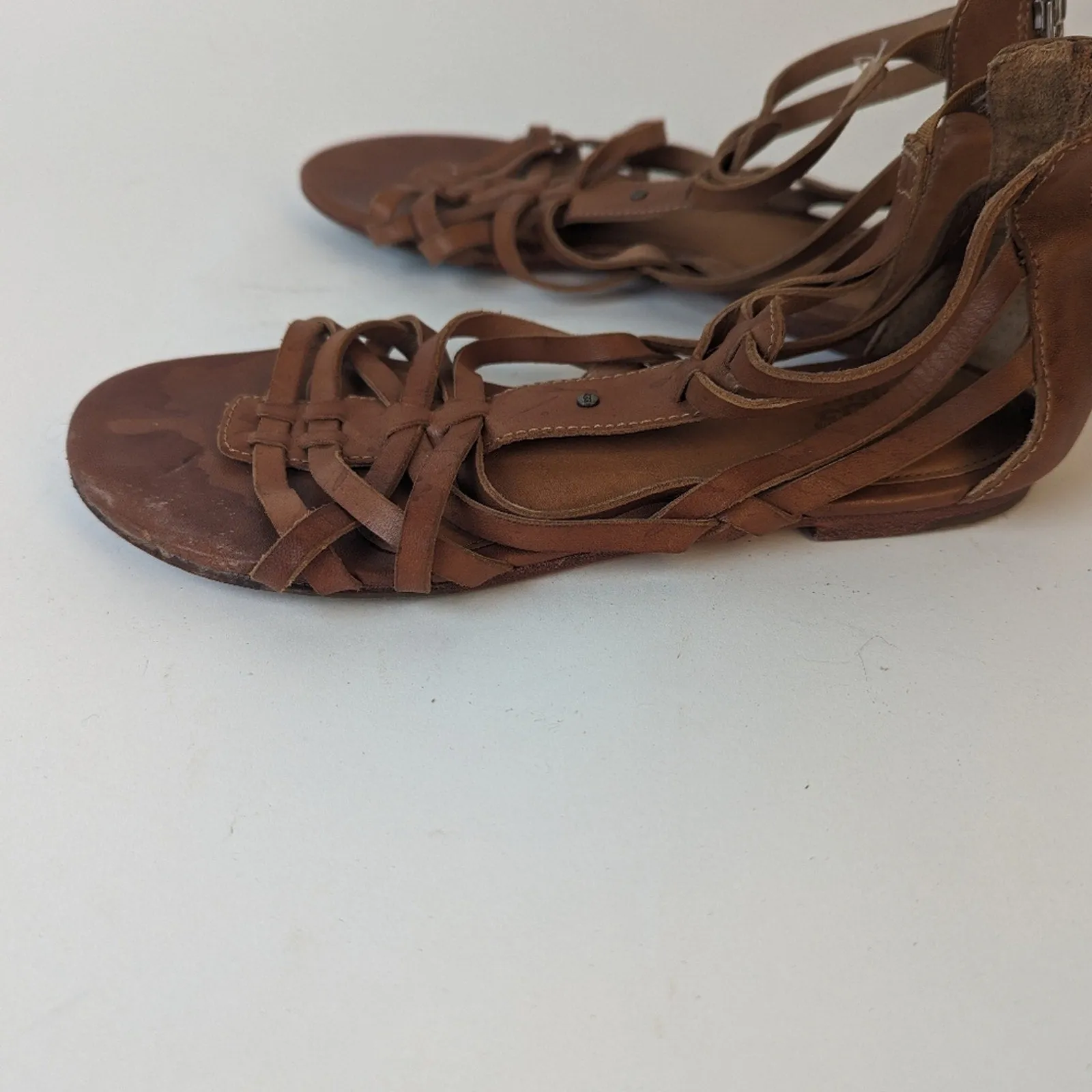 UGG Gladiator Sandals - 7