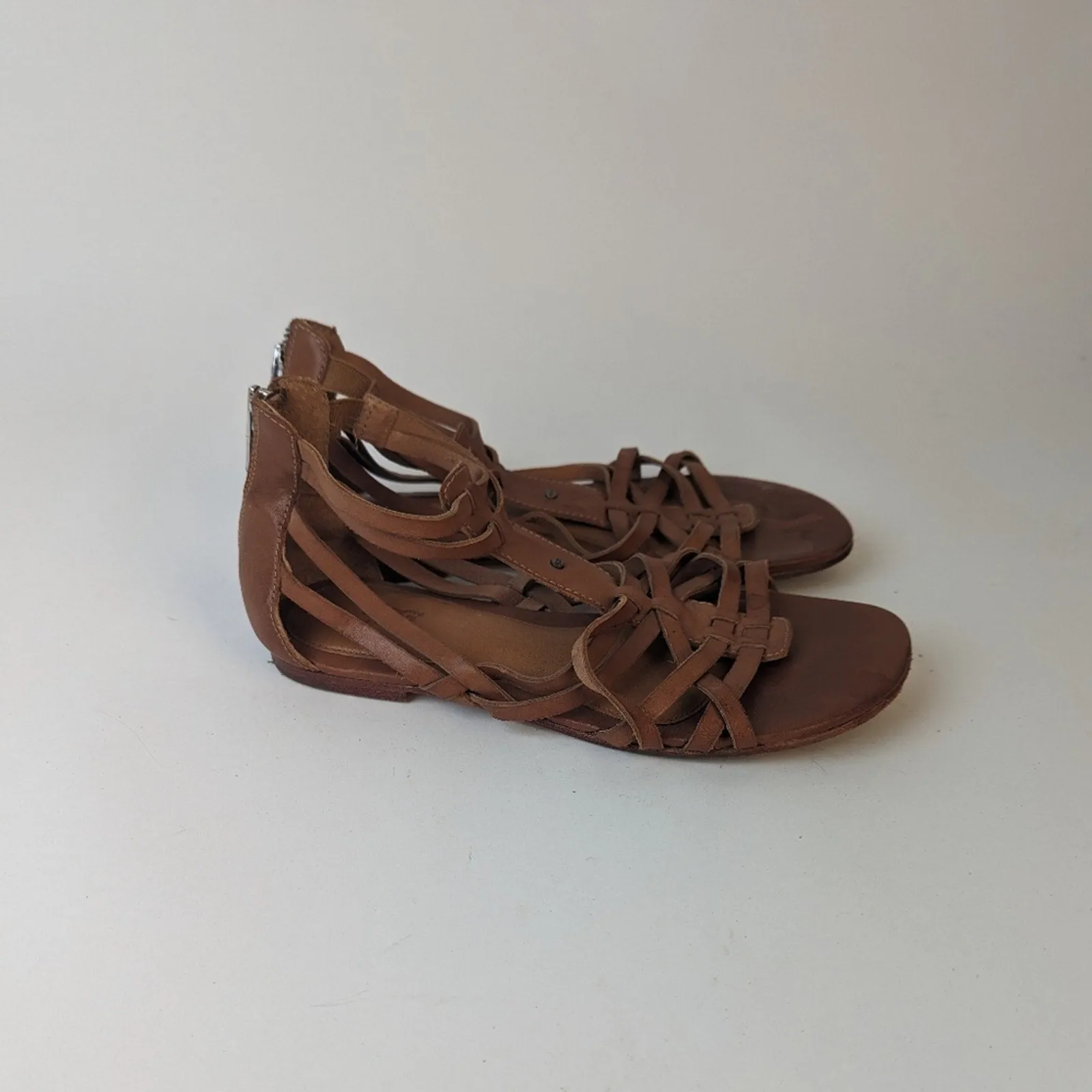 UGG Gladiator Sandals - 7